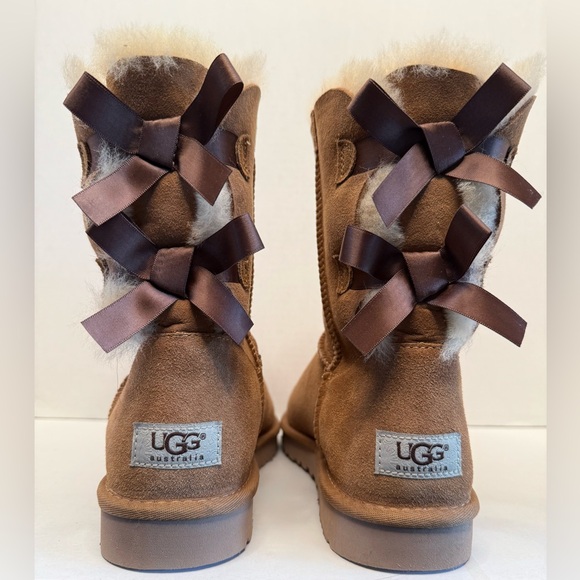 UGG Chestnut Boots with Satin Bows - Picture 4 of 7